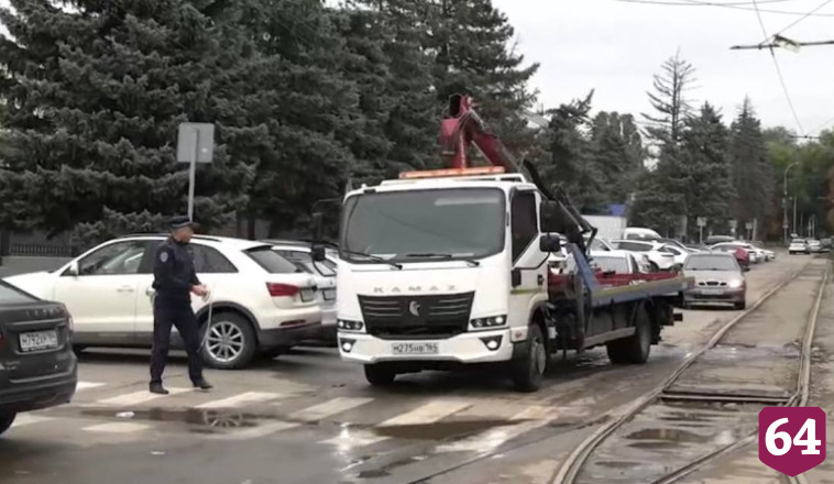 В Саратове за неправильную парковку наказали 11 тысяч водителей
